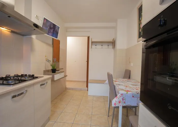 Lorenzo's Lägenhet *